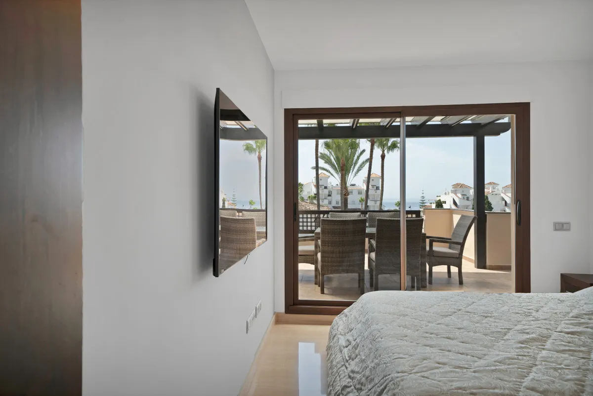 32c389f1-b161-4dad-b5e8-14ffcb628762