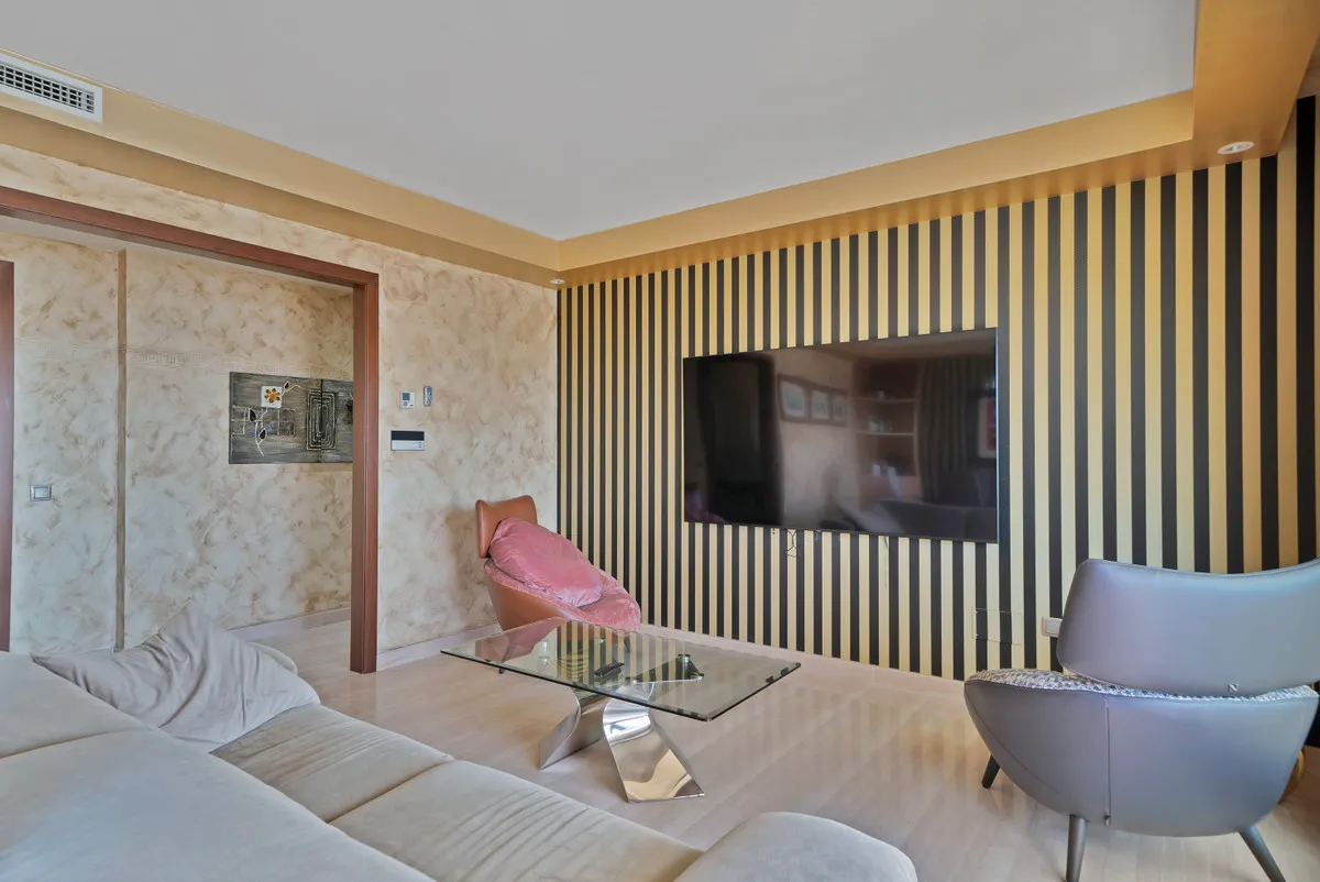 8535ac64-fd83-4a61-8458-3884b12bc37e