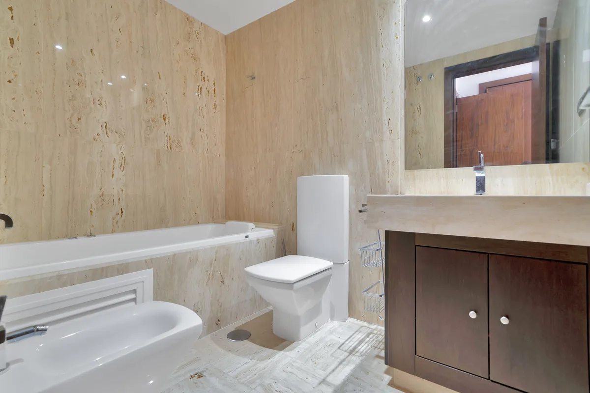 beb7e244-bfde-4f1c-adf8-18f61820c5f3