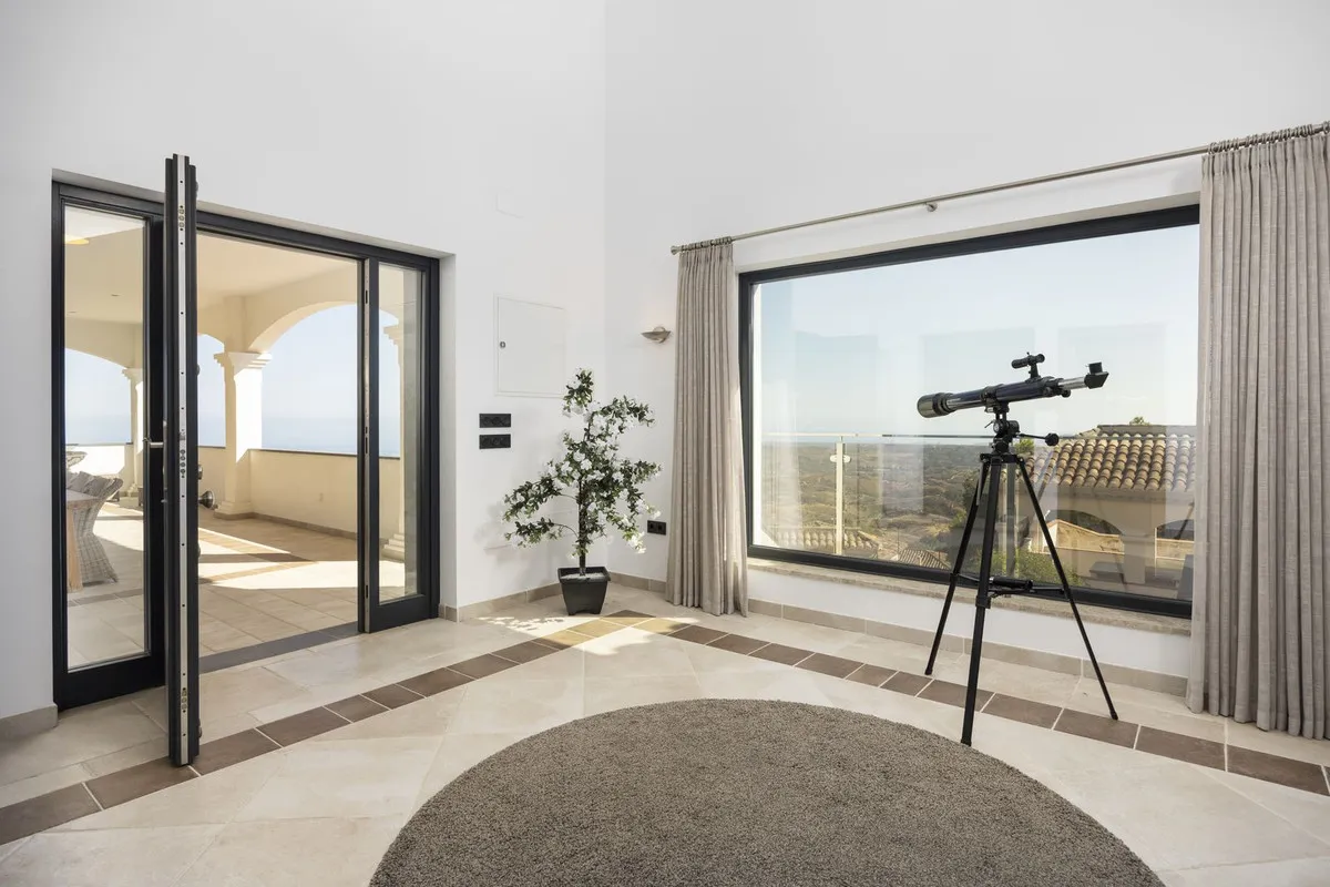 49d16528-94ef-45a9-989d-cbbf91050183