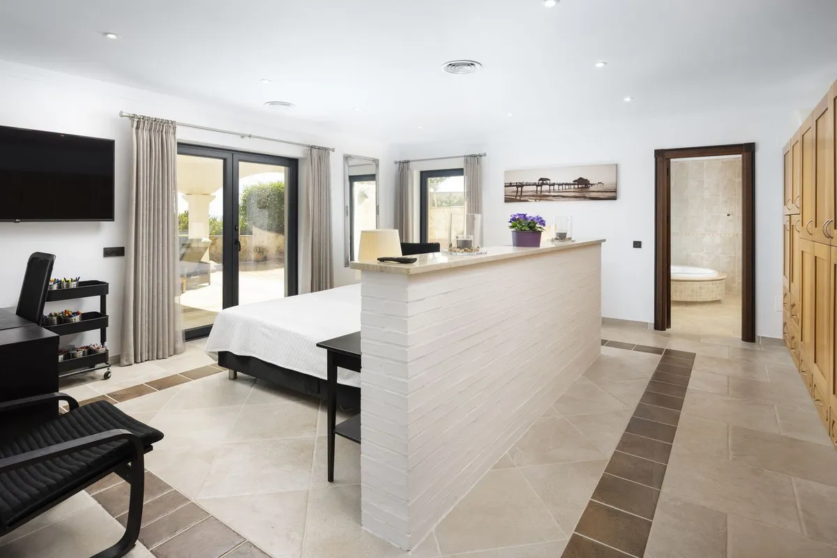 4e663aa6-6fa9-40b9-81dd-600ebdf31e40