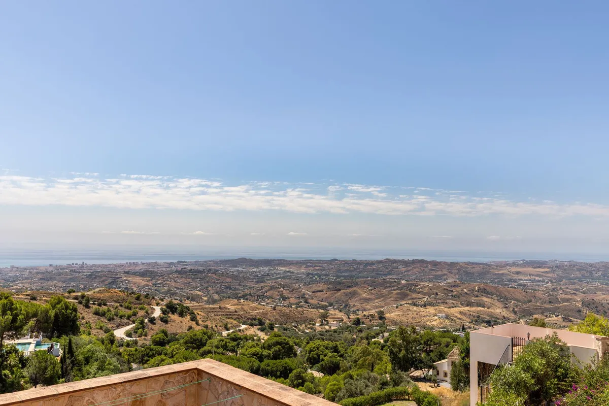 4f42de19-8e2d-48d3-8eb8-1571d0d1c243