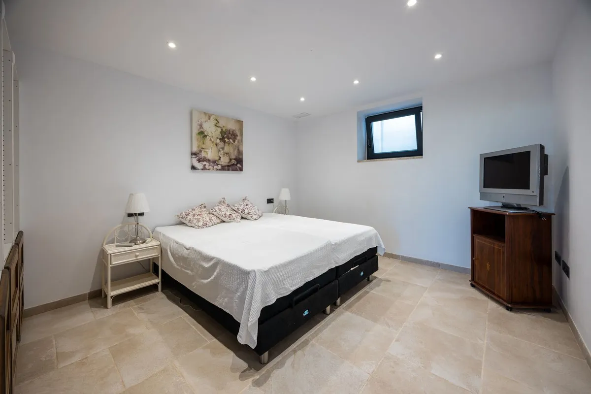 b4721417-4b60-4026-9df5-97ba21b89958