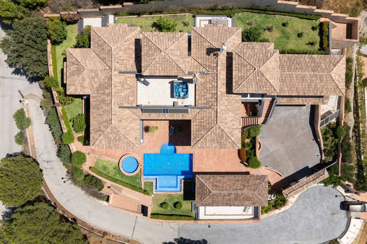 c5bf5a21-f798-4751-82da-9eb1b8d9b693