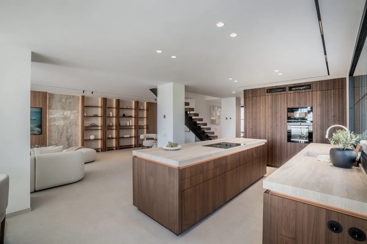 cd09dc74-e64b-4fba-bd26-622470b62909