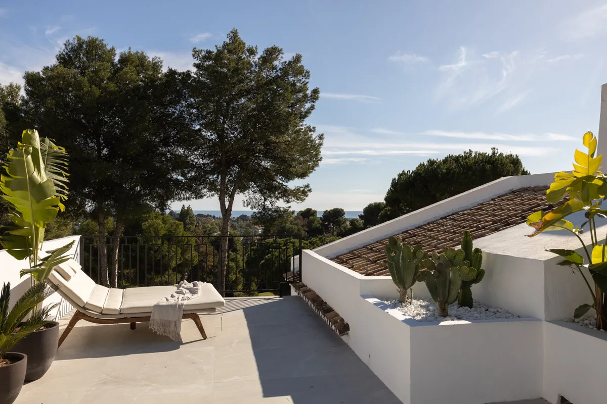 f60ece7e-9e01-47fe-b5d8-1306940fb3e7