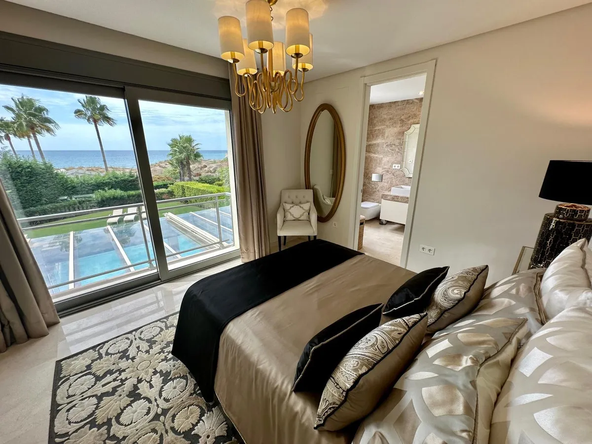 08fe6624-9933-4574-8b80-3224d072927c