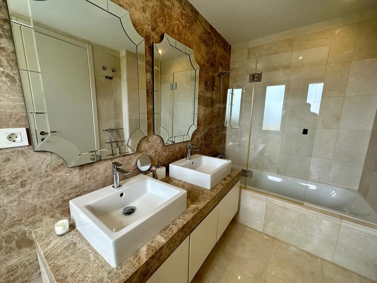 2abe7680-9cdb-461c-81bf-5d5fbff66787