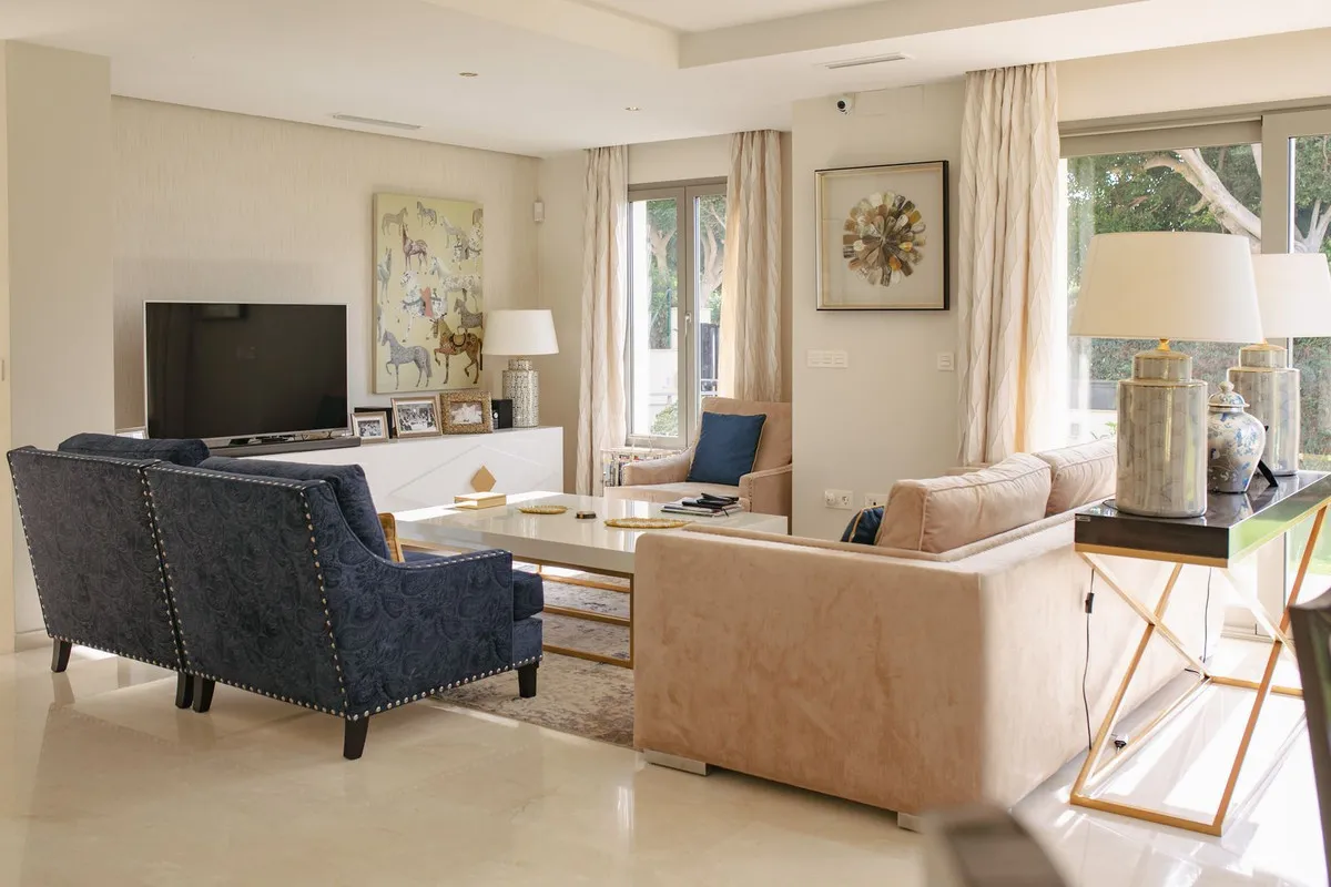 69484498-fd06-4a3c-81de-bb837ab2aa53