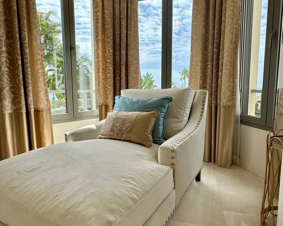 c2a87edf-11a1-43dc-a527-44a9c6b6accf