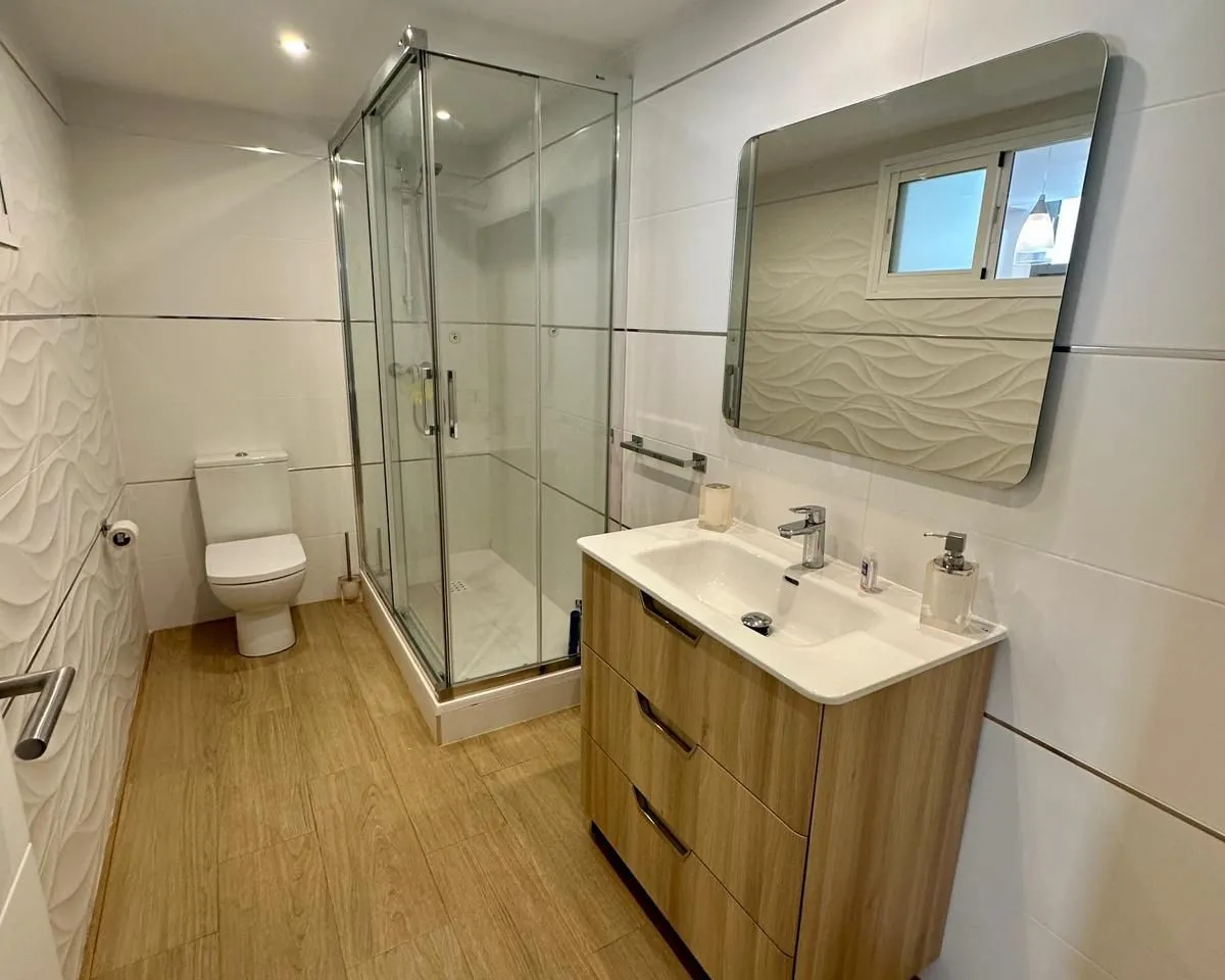 d6ad5dcc-2ffc-4bae-9b73-ca1437d619ab