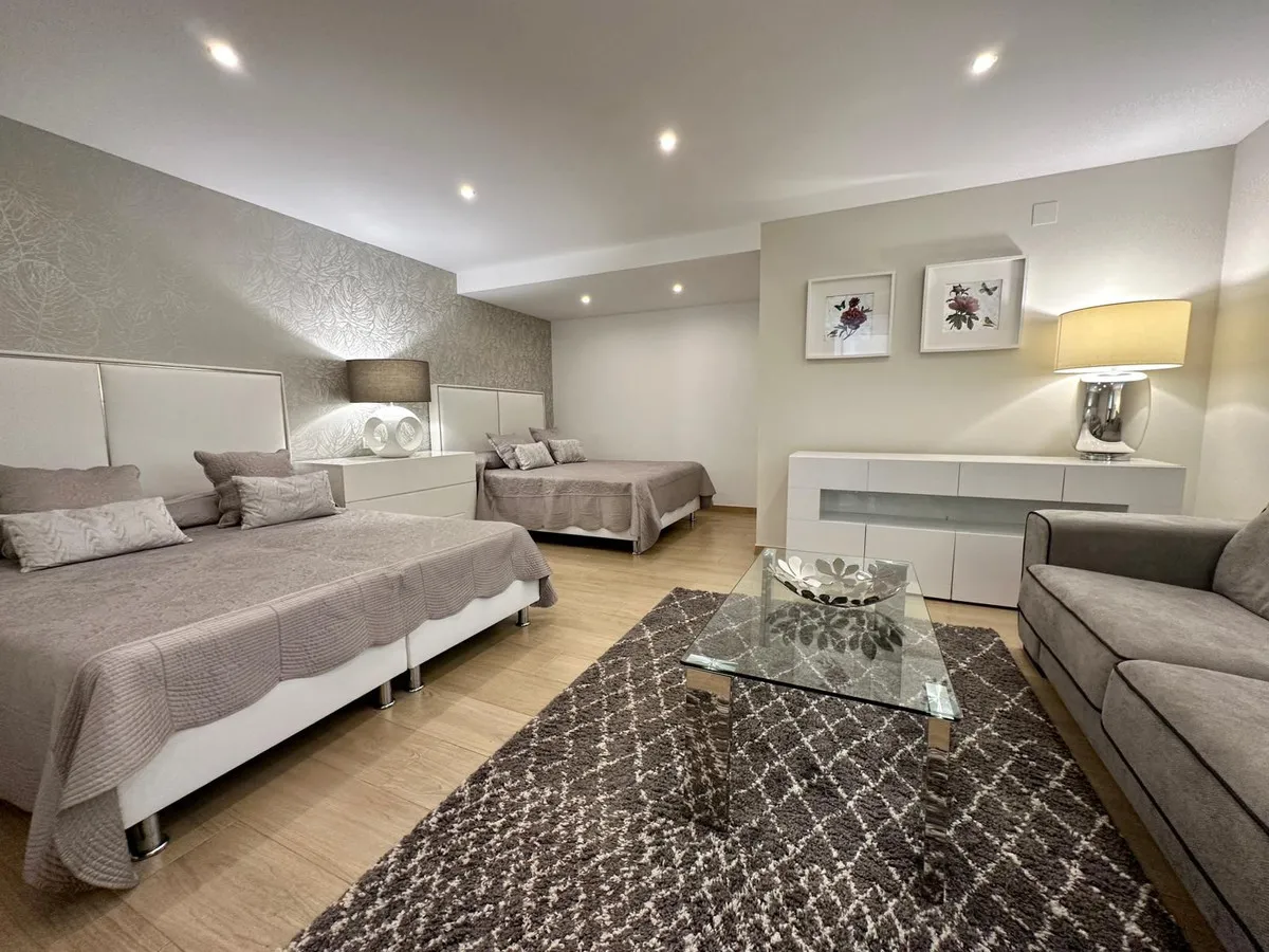 d8316e7a-6317-4066-8780-faa9e1c3b88f