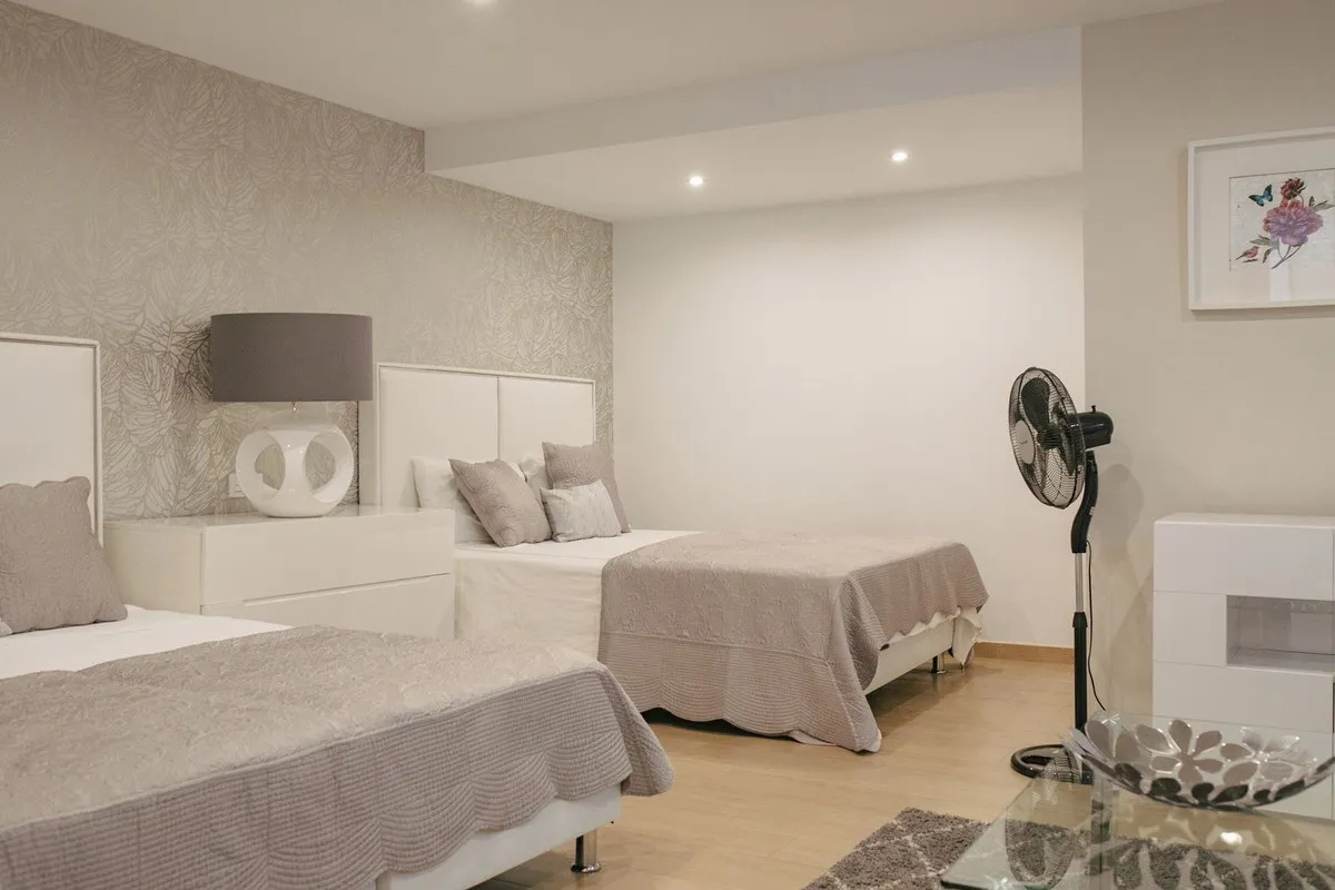 d86a324f-faef-428e-997b-da7c9a35a3d3