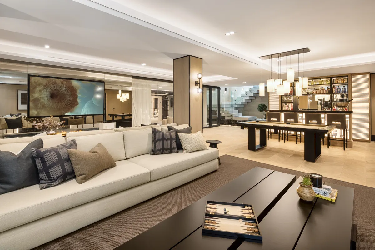 533f9dad-8c40-4e86-b9d4-3a47d6f80556