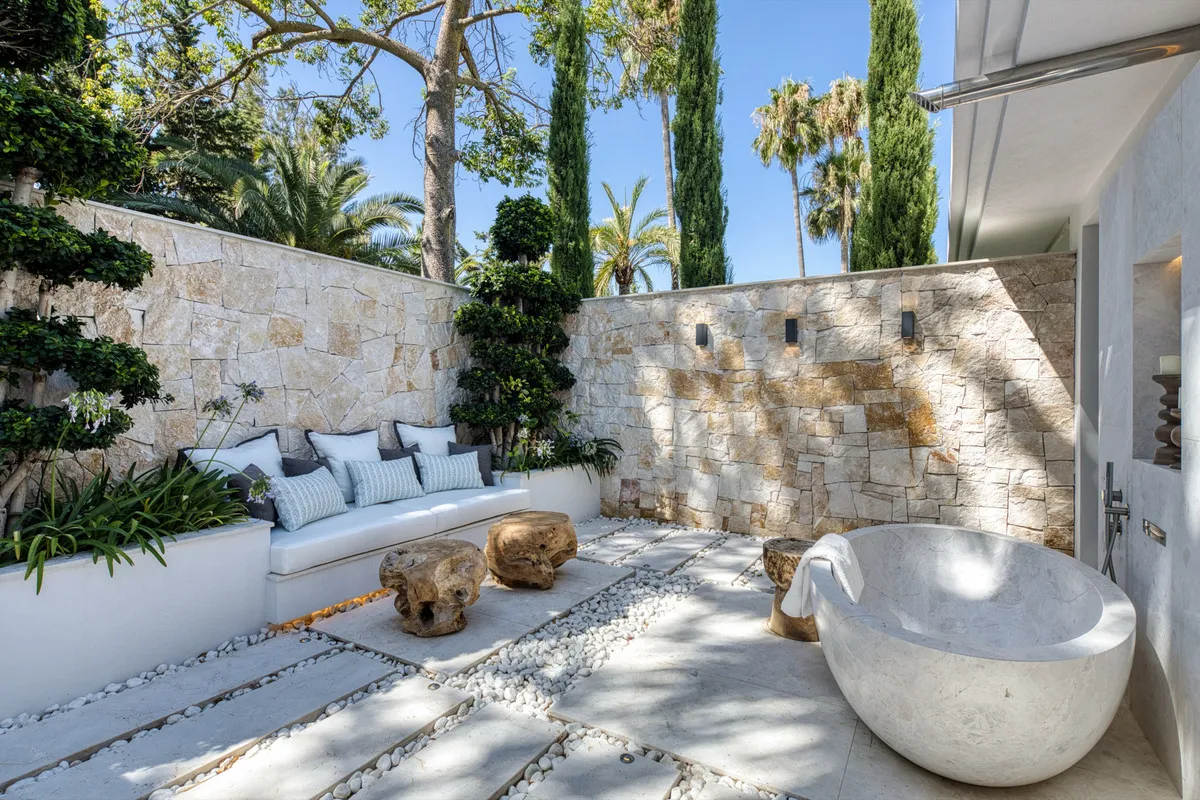 61429fdf-b02b-43ba-9622-e84982820767