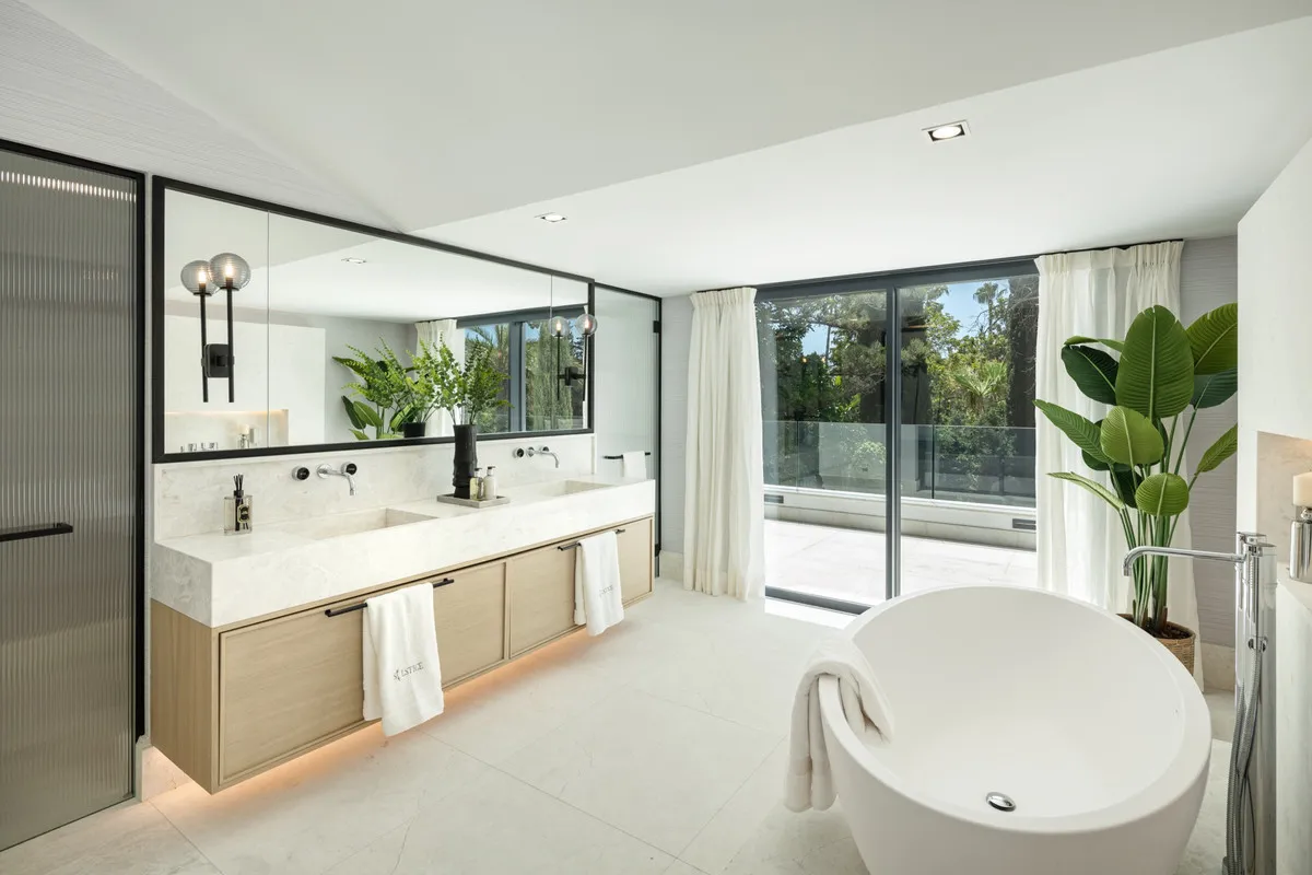 fca07e71-c71a-4d4f-94c0-f5e4667ea7d3