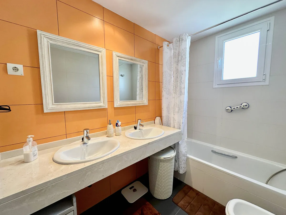 a2475c1f-96f8-4d2d-a993-90964eb4a839