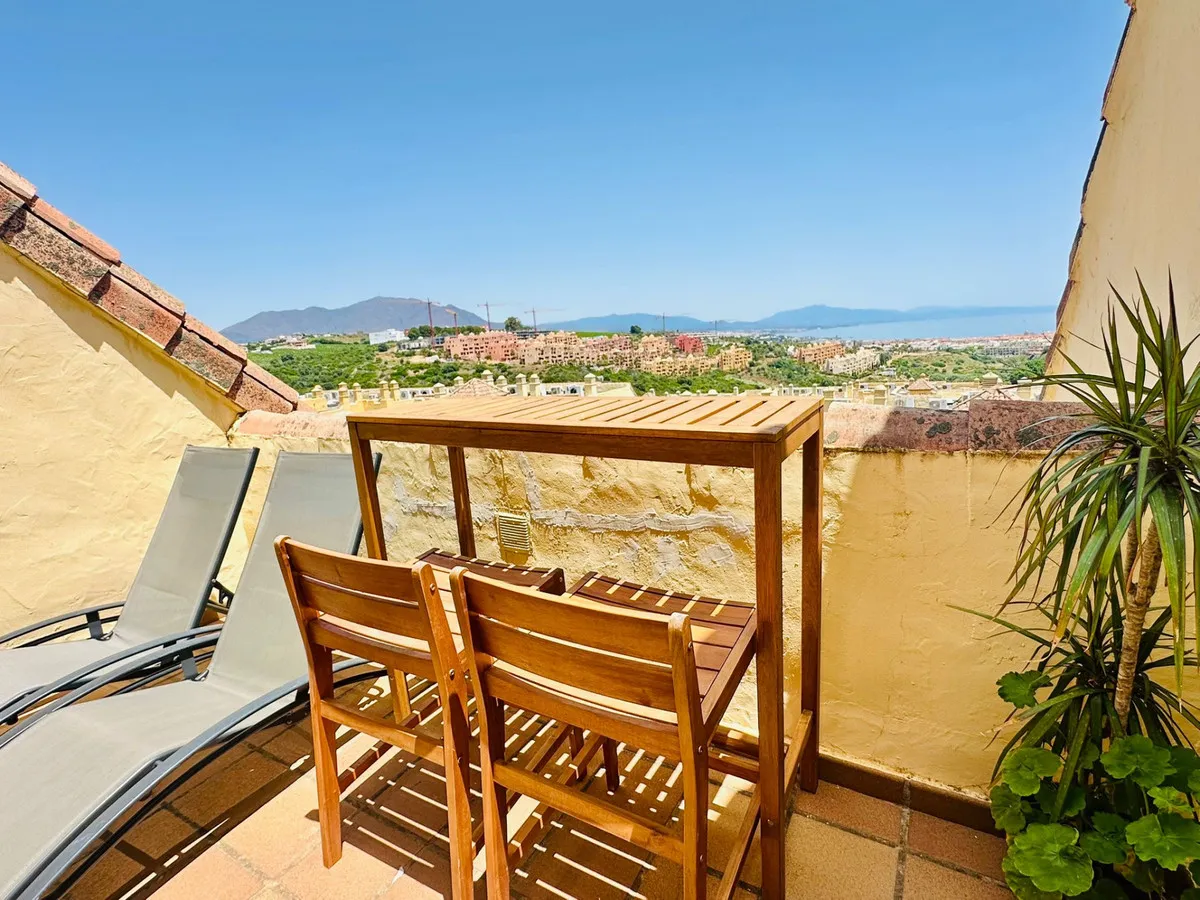 b3a8f983-e3eb-4782-9e63-e0bd53b66af6