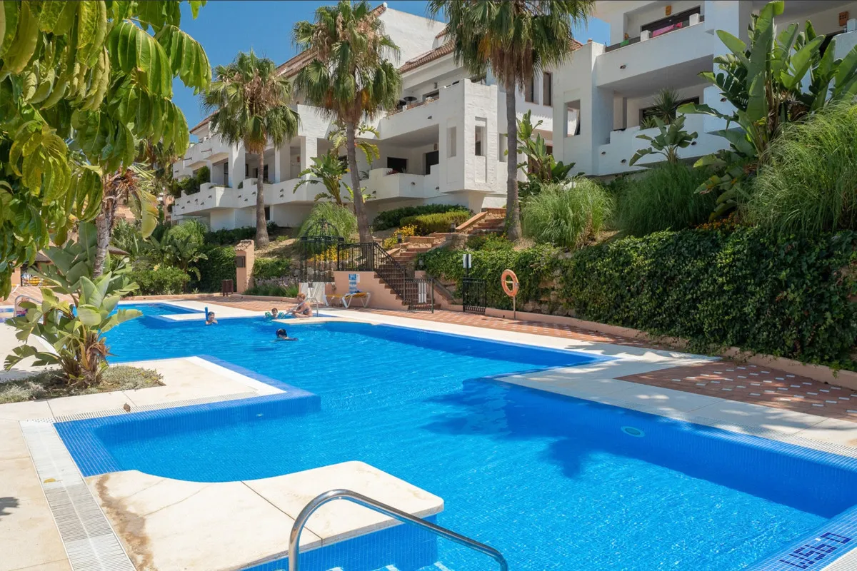 b5fdeef0-31e3-4b50-bf0a-13adfbe9e7ea