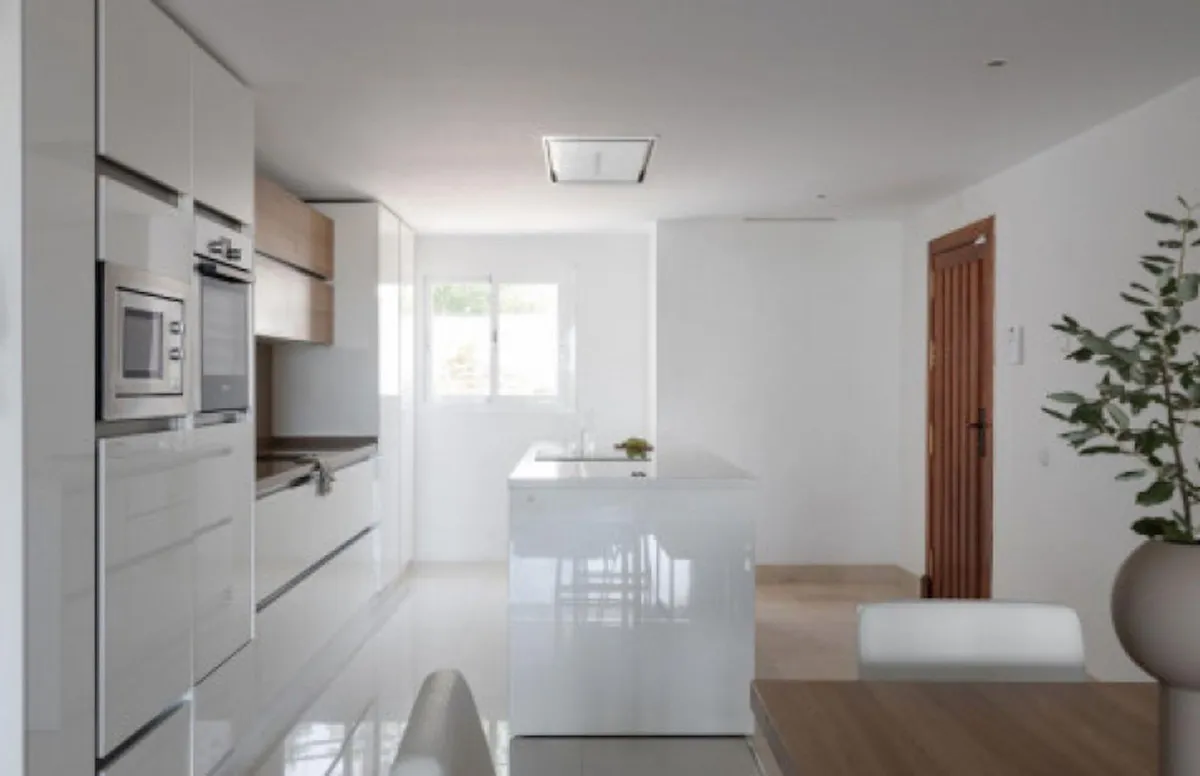 3055ba84-23c5-4588-ae74-8ca05bfe04cb