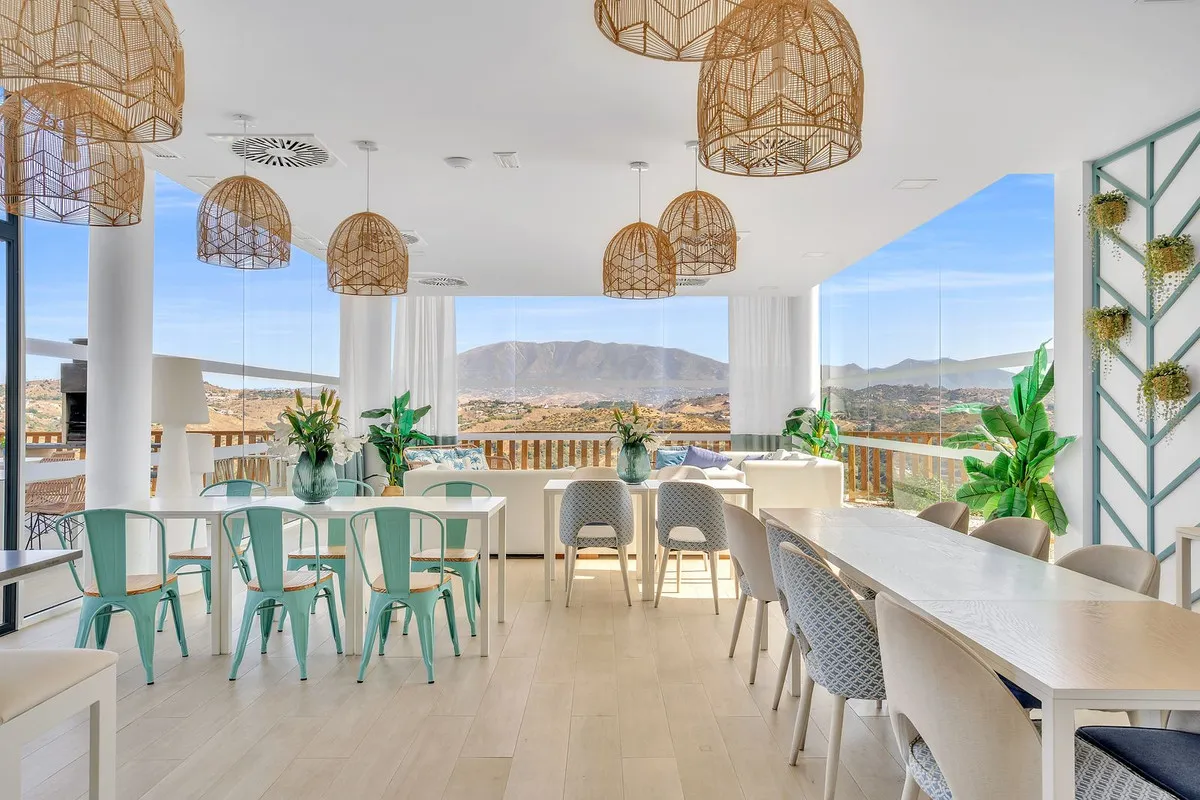 58a54734-65da-44c8-b135-0e8f1c8516e0