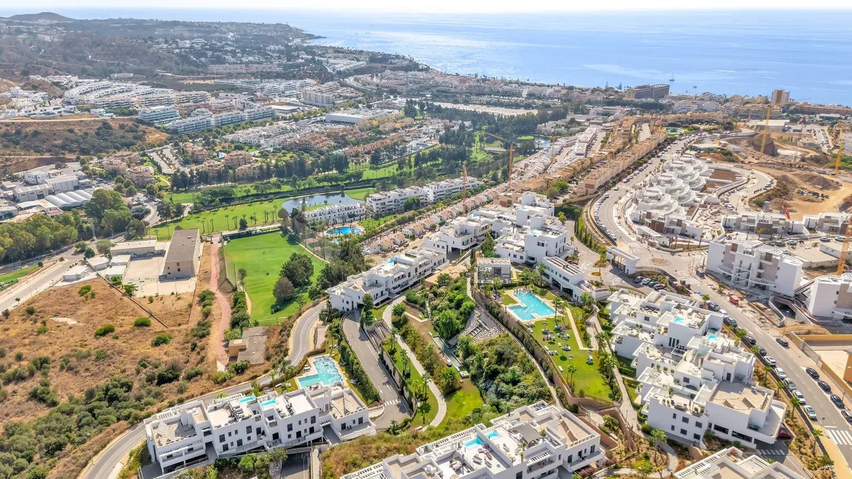 65319739-c381-4a11-bbfb-356b5db8c157