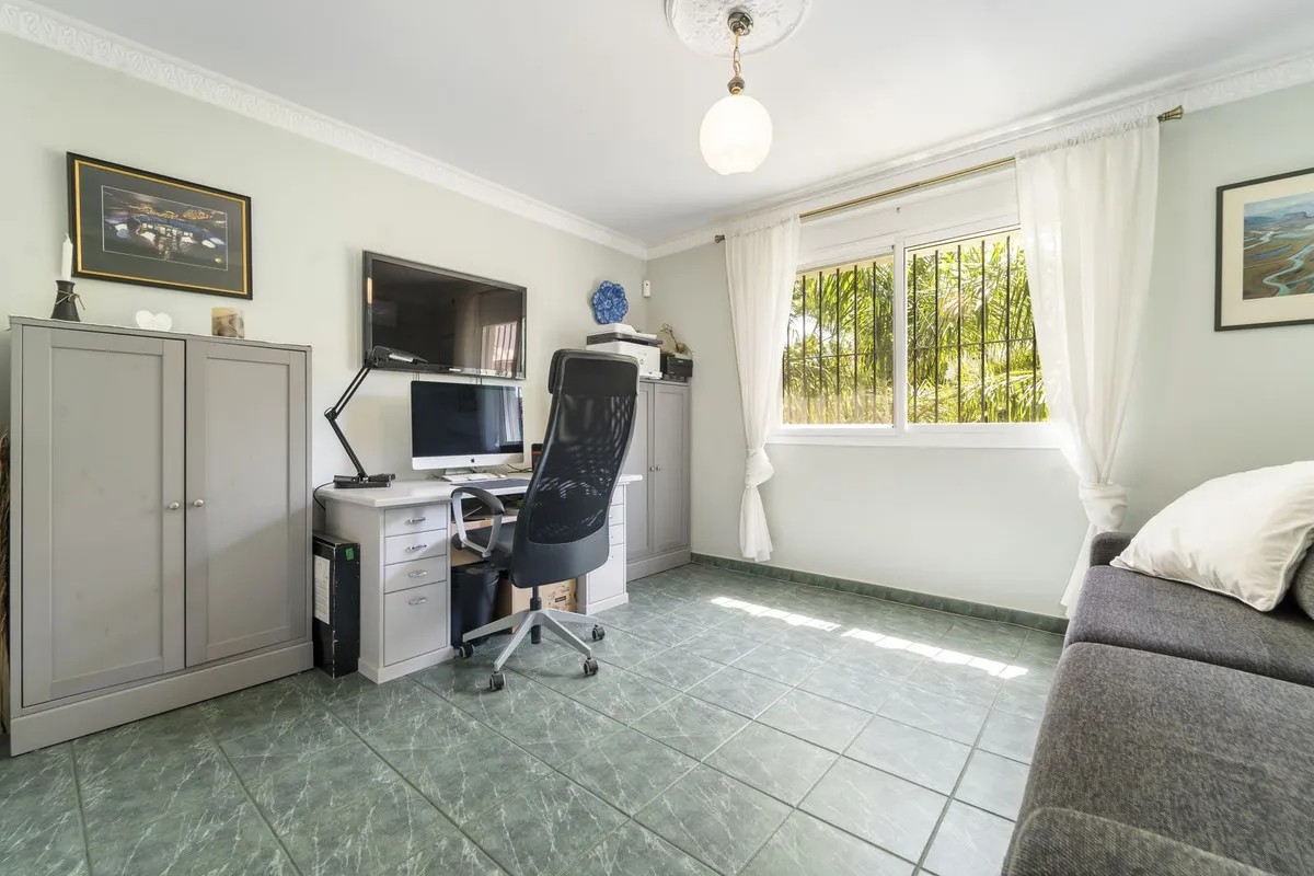 8e77a4ae-567b-4333-a21b-481a313b17a2