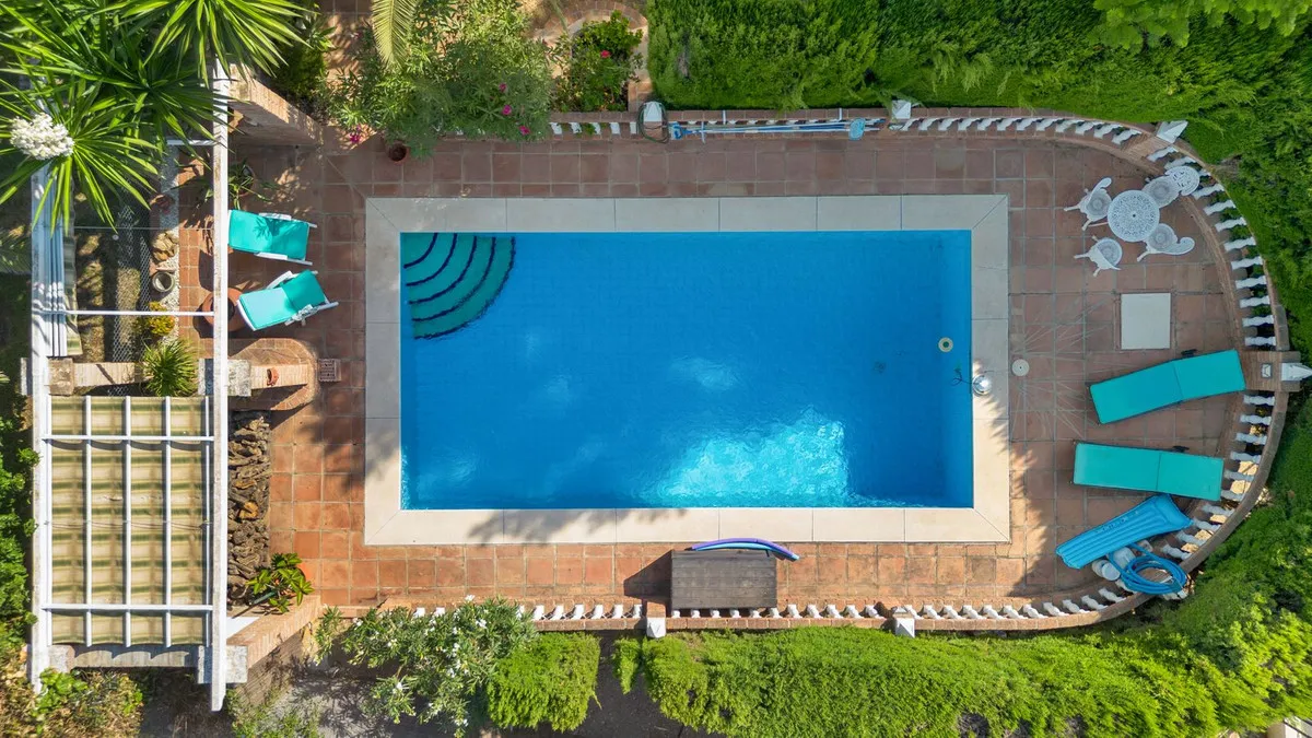 b6bc84de-90c9-41a5-8be0-18db68b7a1f5