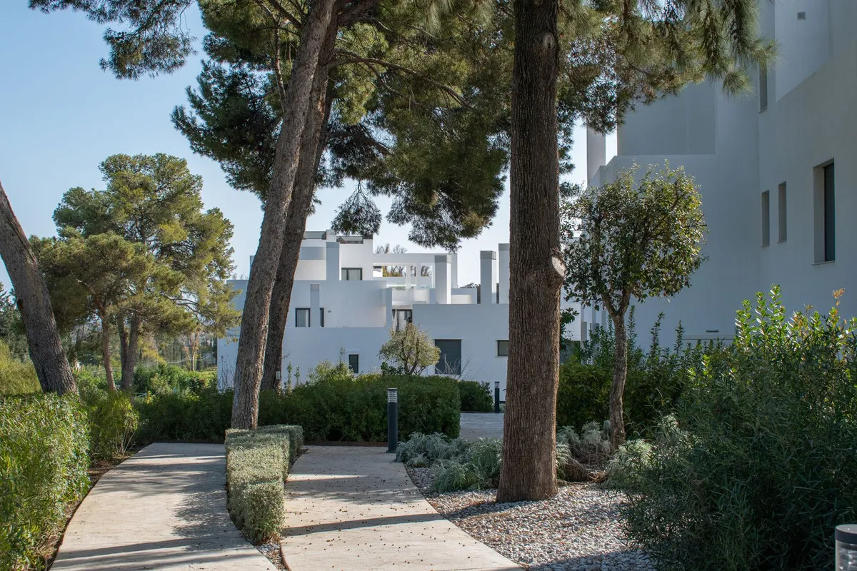 163f2470-8da1-49c4-948e-0220494870fc