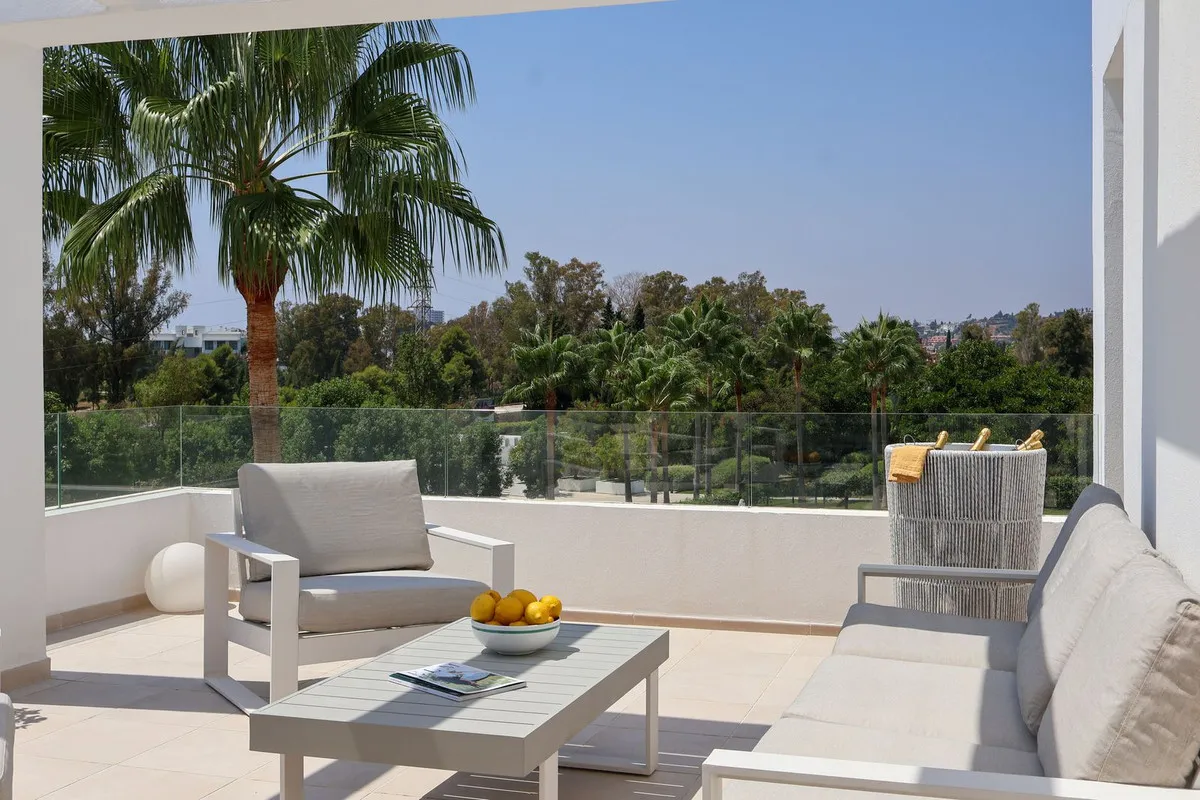 7342ffa5-1123-4aae-a590-e0b9de877419