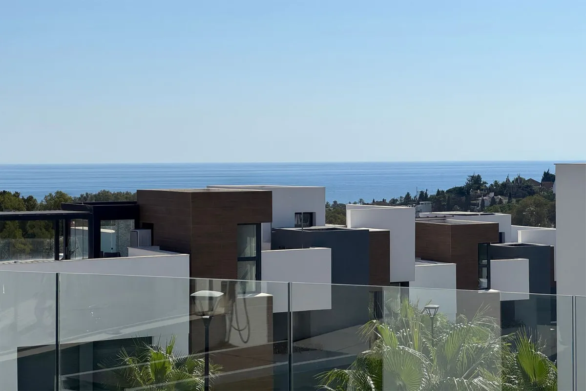 a0f3d614-1ddf-46d2-bcad-a371481f0a6d