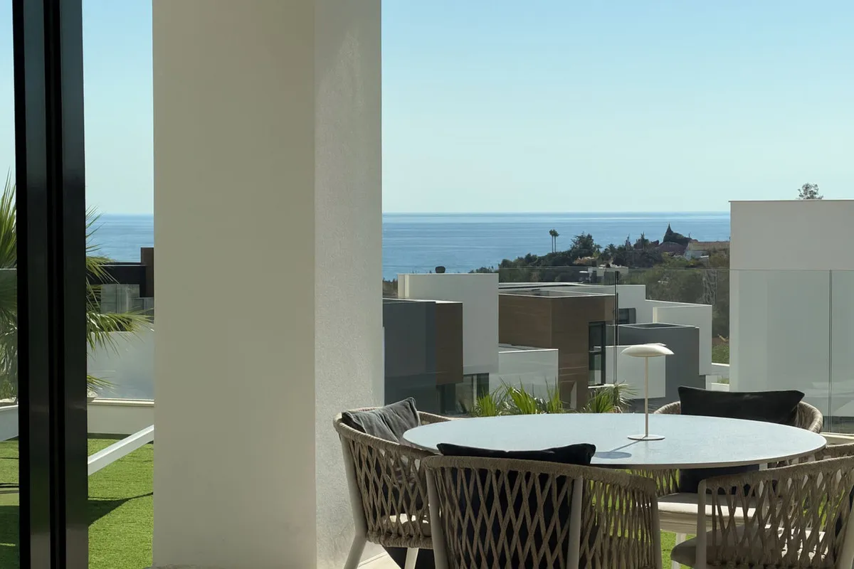 a2ce172b-9fff-46e6-be5b-701d0f08ce61