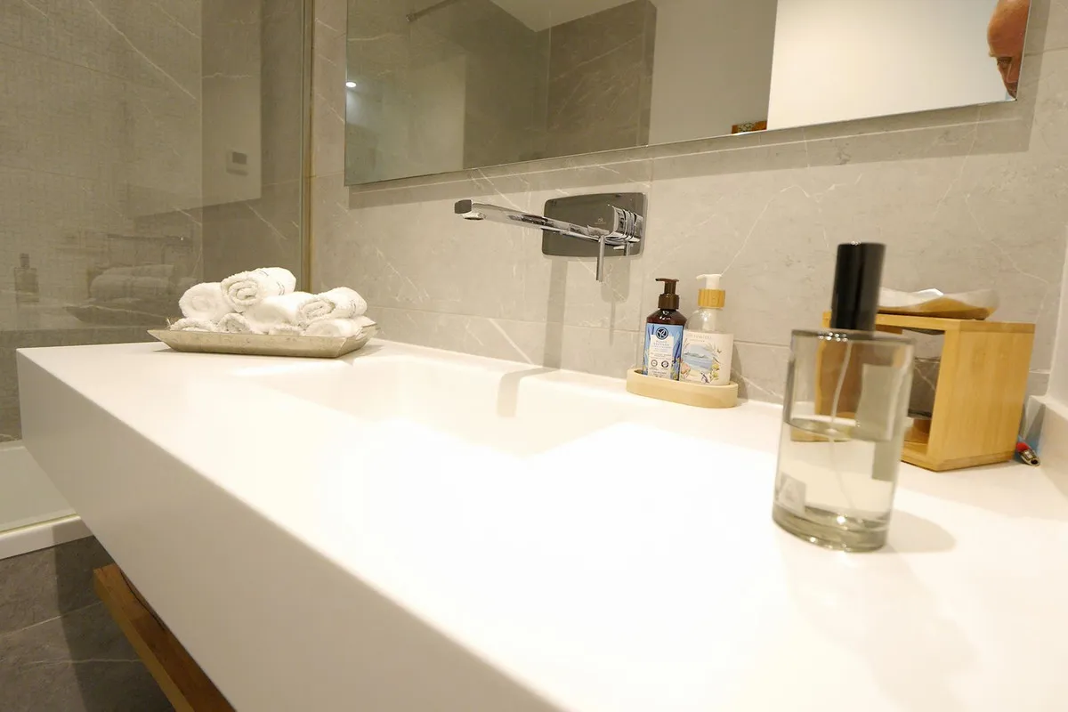 a653da8a-92c8-4ebb-9a6a-25e6d9709281