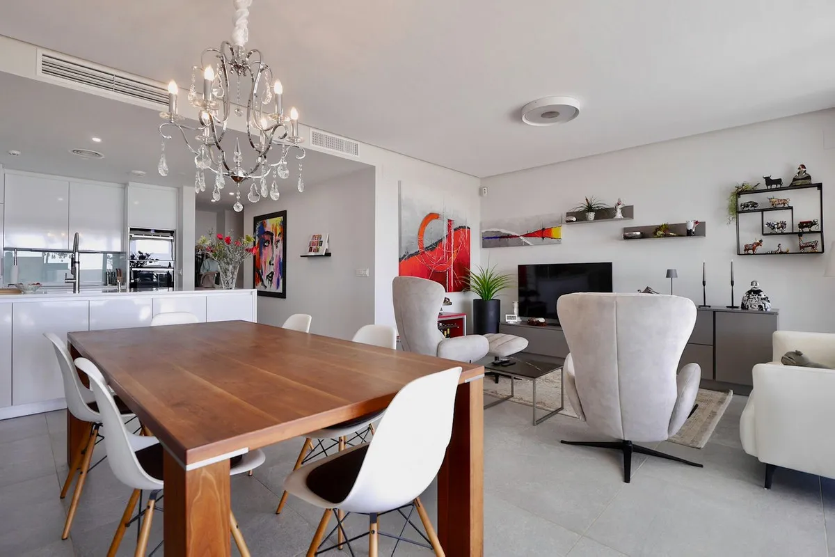 c3c3e063-0851-4b5d-bd62-017147c9fad9