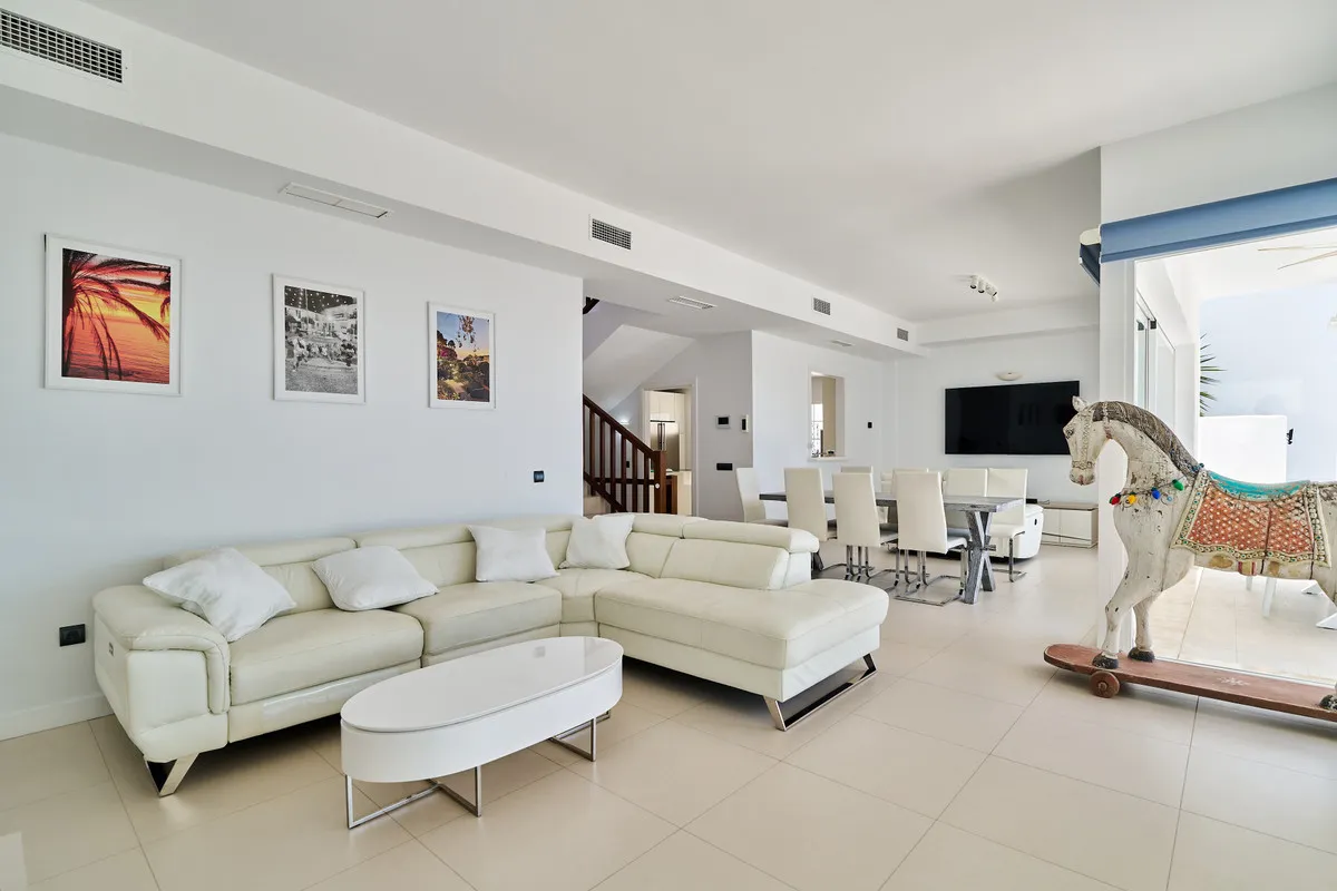 1abc01e1-098a-49a5-9ddc-1a06e25d1ac1