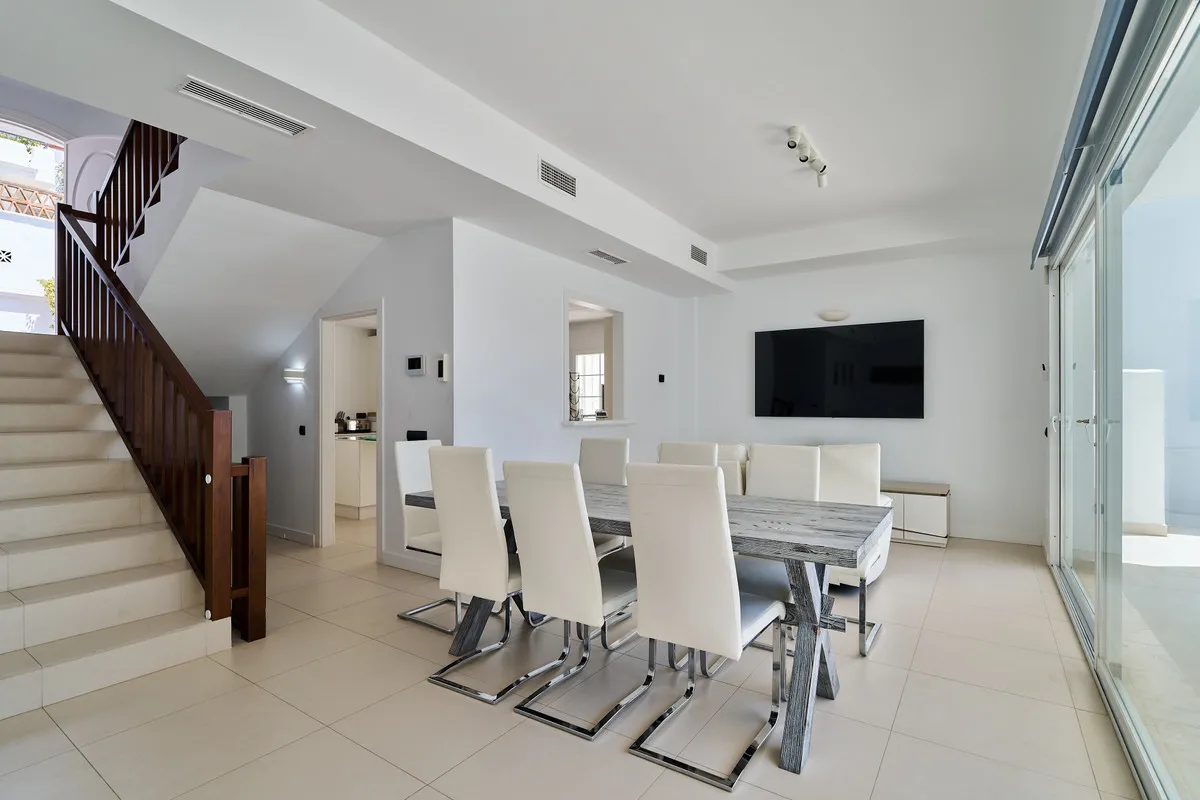 20061a8b-ba3e-4e0d-9ce9-7115e44a3565