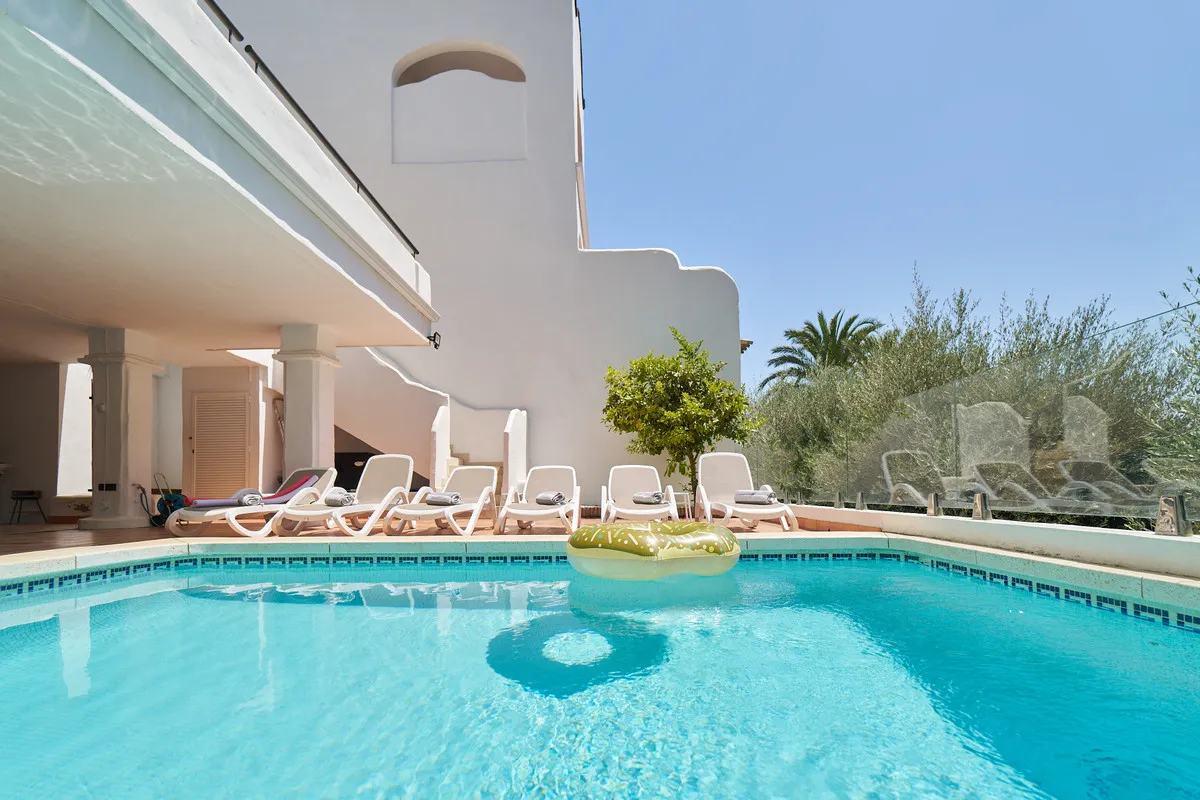 ab390c77-115e-4852-b70c-74d4ad673d92