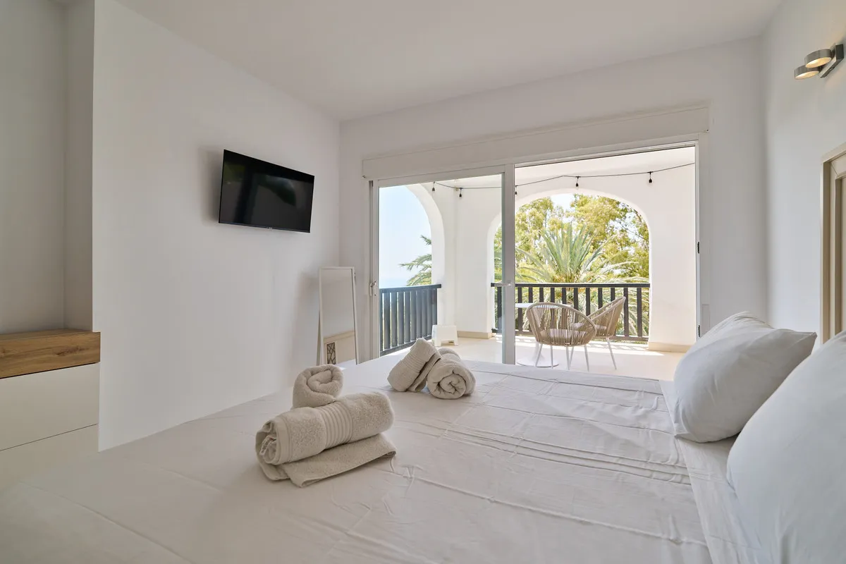 ca1cb138-7d97-446d-b9c4-dcfbe0e9d8d9