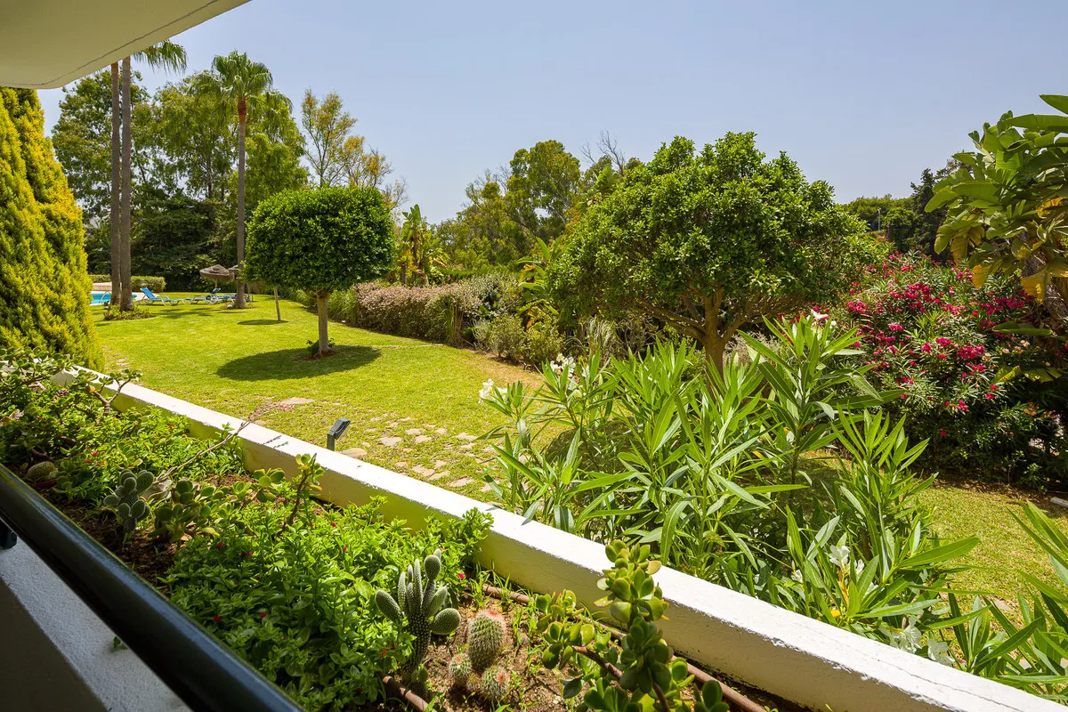 ff632570-37a3-4810-b9df-a58632e7f79e