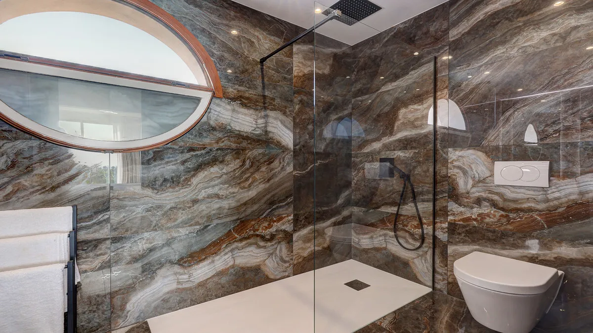 15608faf-b3f9-4a68-a3ec-9d5754727ff7