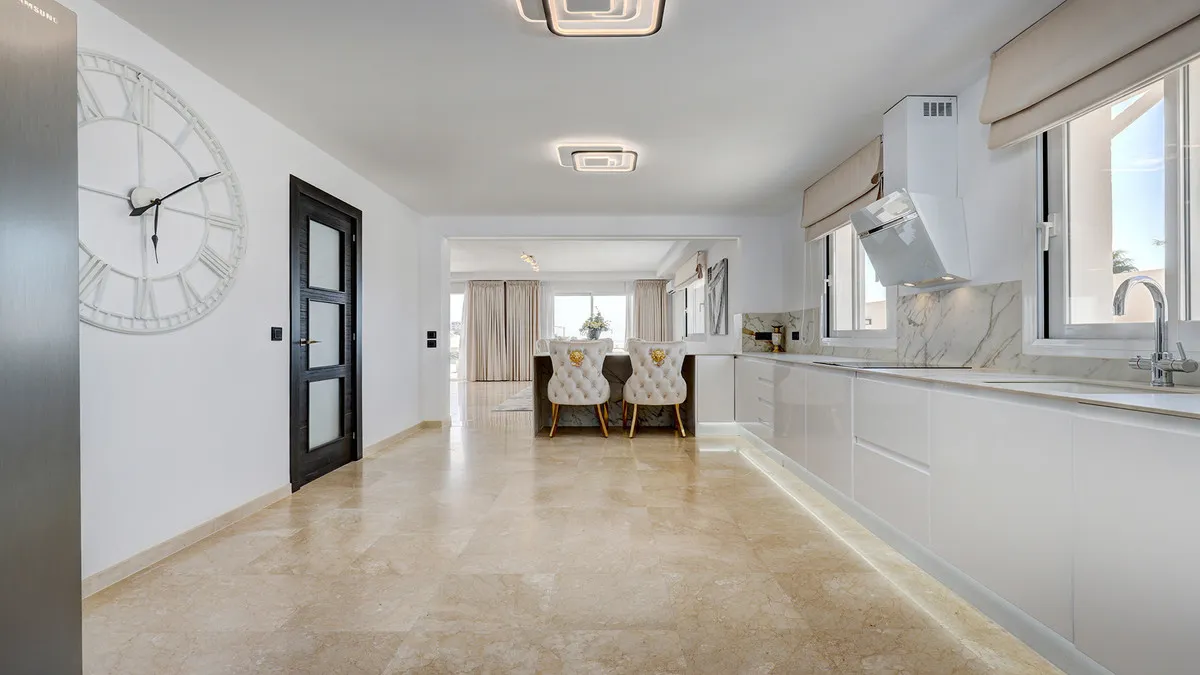 4f1ad048-348a-4257-841b-5ee51e04a4a7