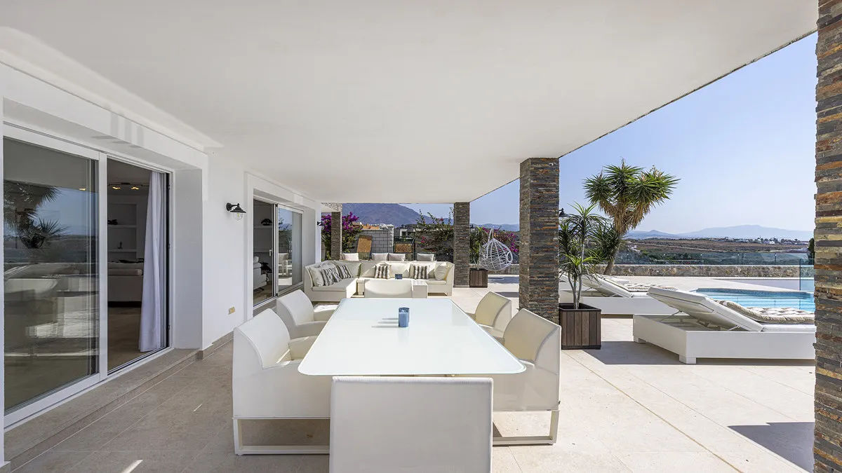 b33095c9-69fe-4860-ab8d-ccfbd18fdf28