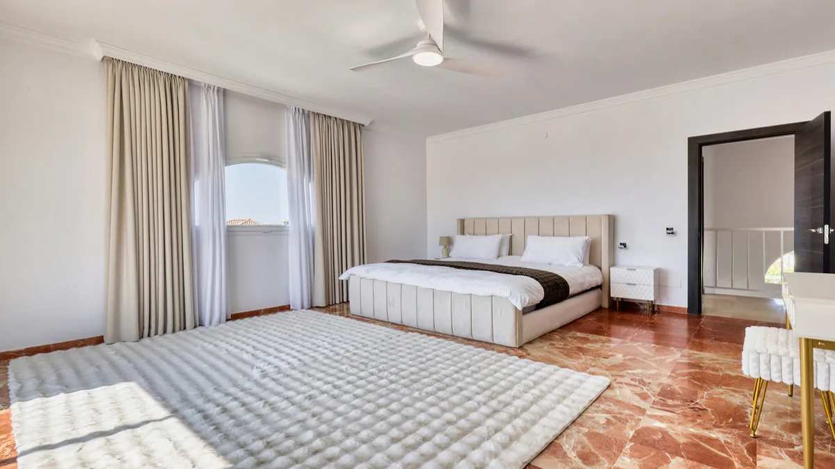 bb92bc64-b42d-4f09-9924-54ea8e548318