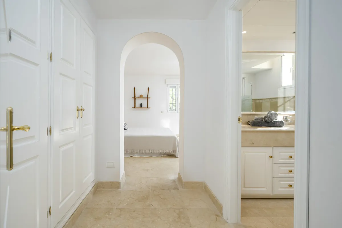 7af5994f-2048-4c68-823e-de5cd7d72b2d