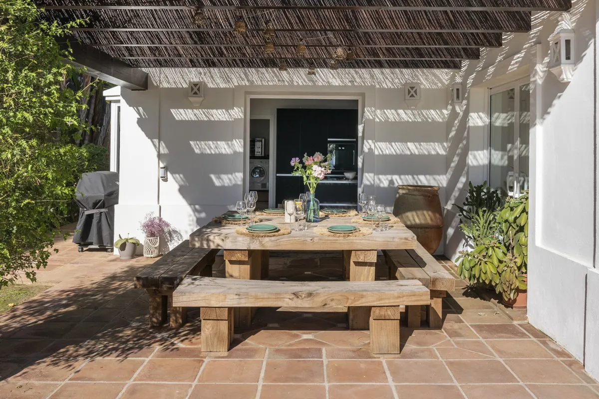 f121aaa0-84d2-49ba-9ef7-661f17f4e505