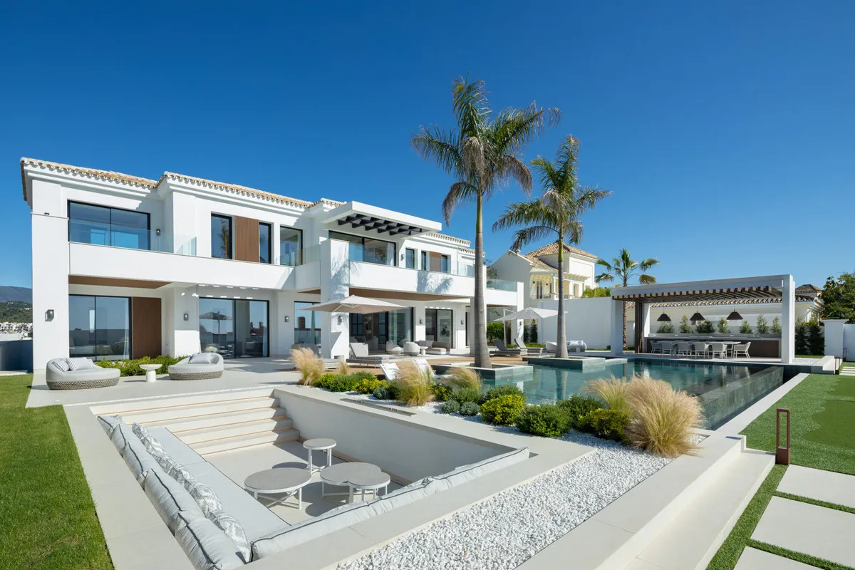 126258fe-0700-40df-86a8-3cb3e5a413ba