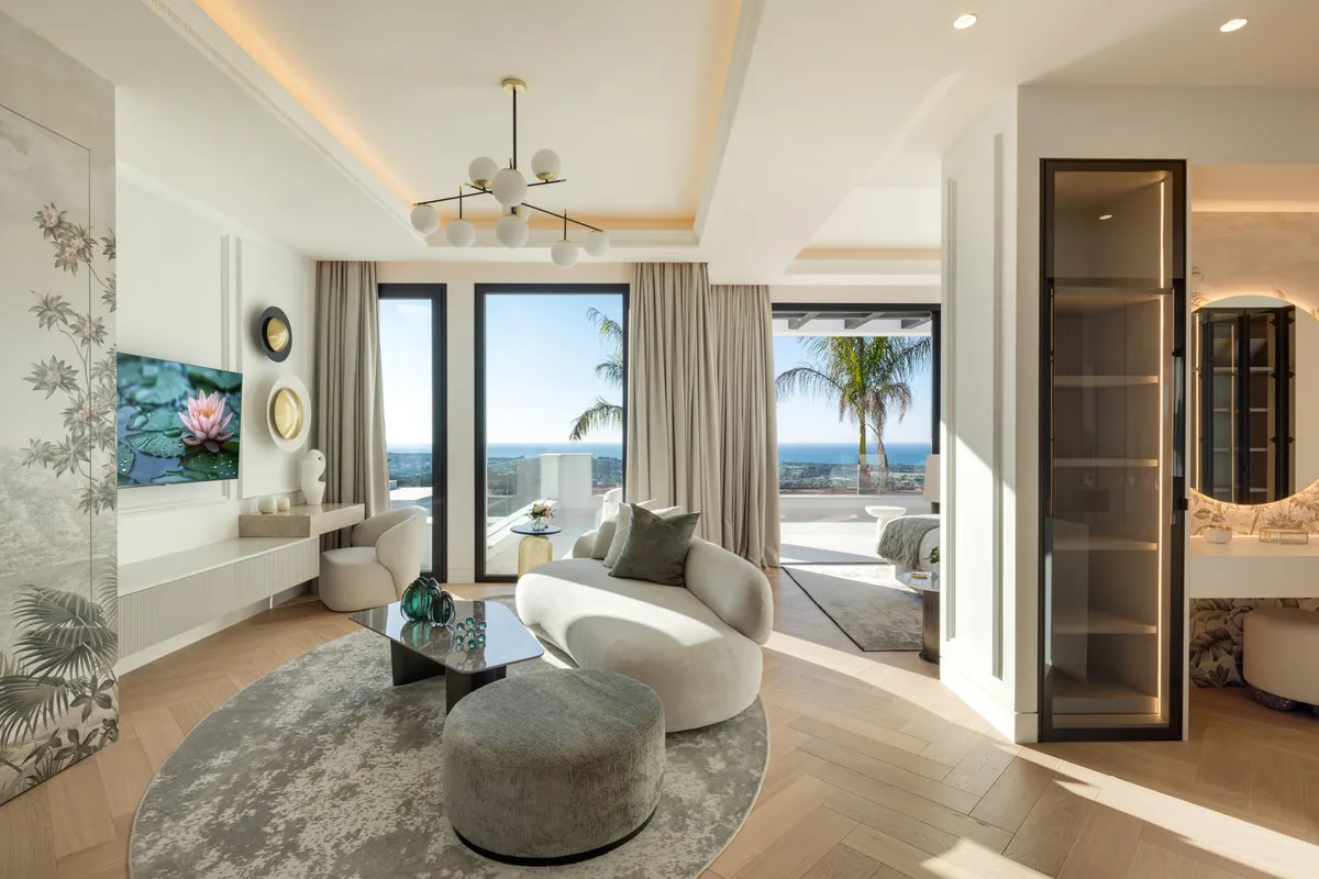 3e126960-4929-4040-85a5-b5c3402390d1