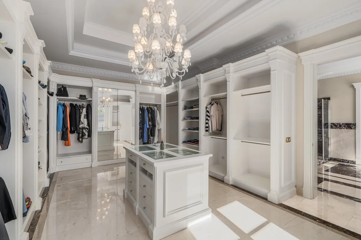 31b5701b-c225-40cf-8f42-375f9cb06fef