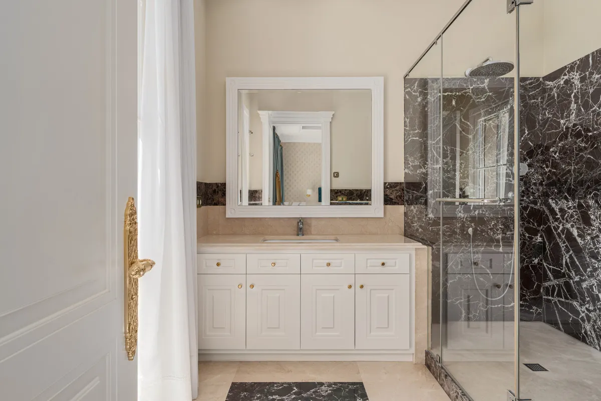 dcf0e850-c3ba-49ee-89dd-9a98e5747cc9