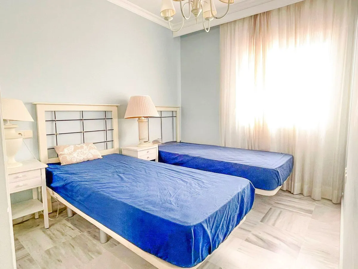 d7c57284-b1de-4f6d-9fd4-e0a3ae9fc5c1